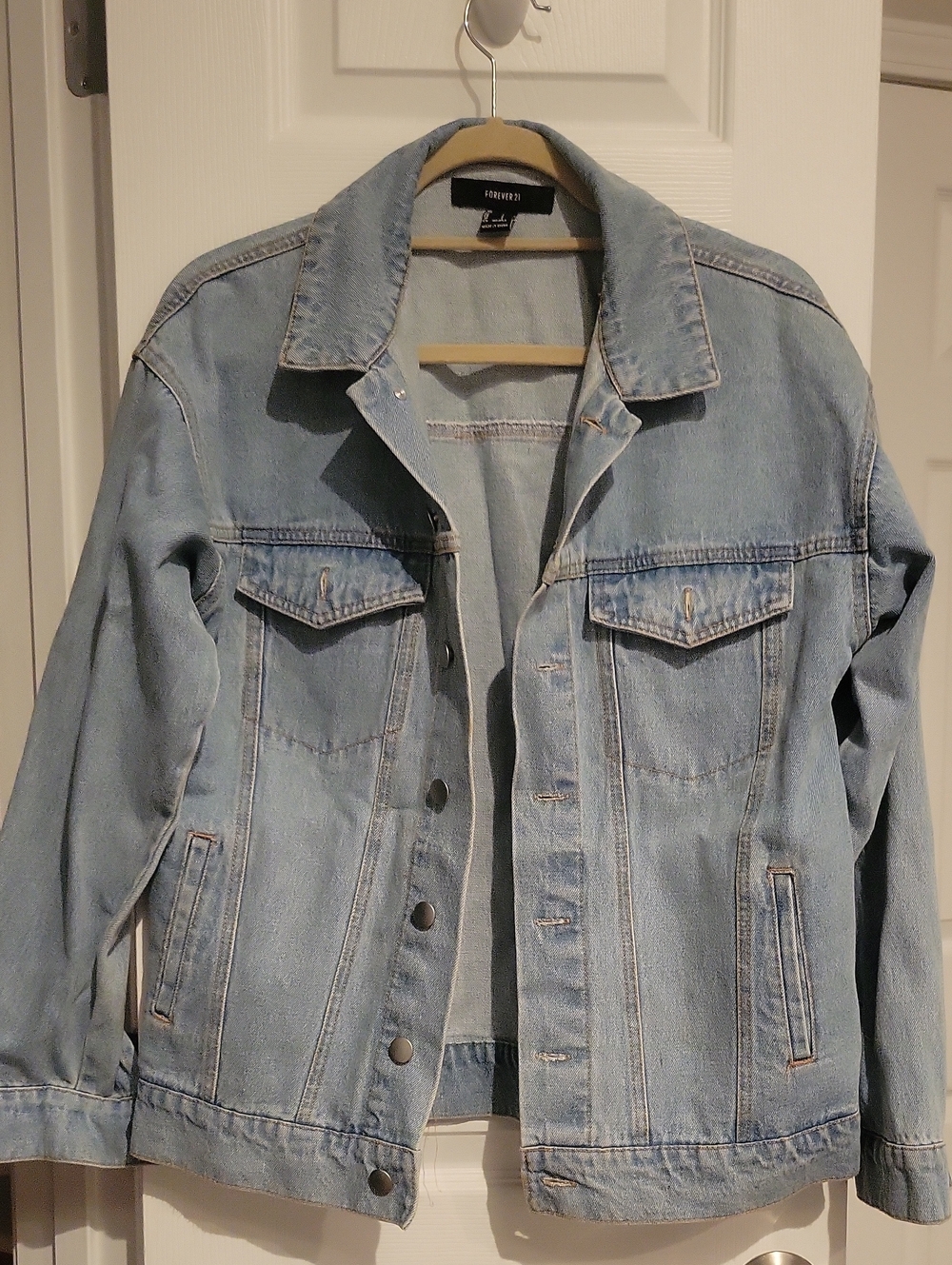 Forever 21 Light Wash Denim Jacket - Women's Blue Jean Jacket